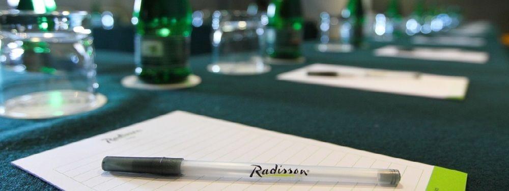 Radisson Blu Acqua Hotel & Spa กอนกอน ภายนอก รูปภาพ A Radisson pen